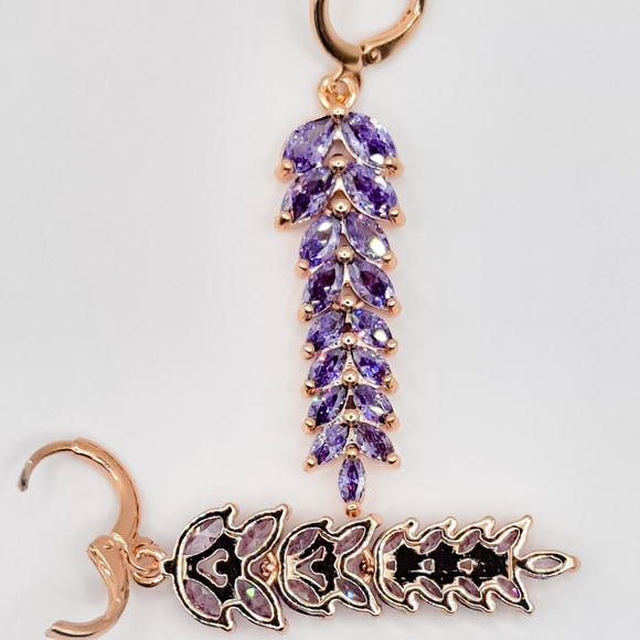 🎀18k Luxury Amathyst Leaf Drop Earrings - Picture 4 of 5